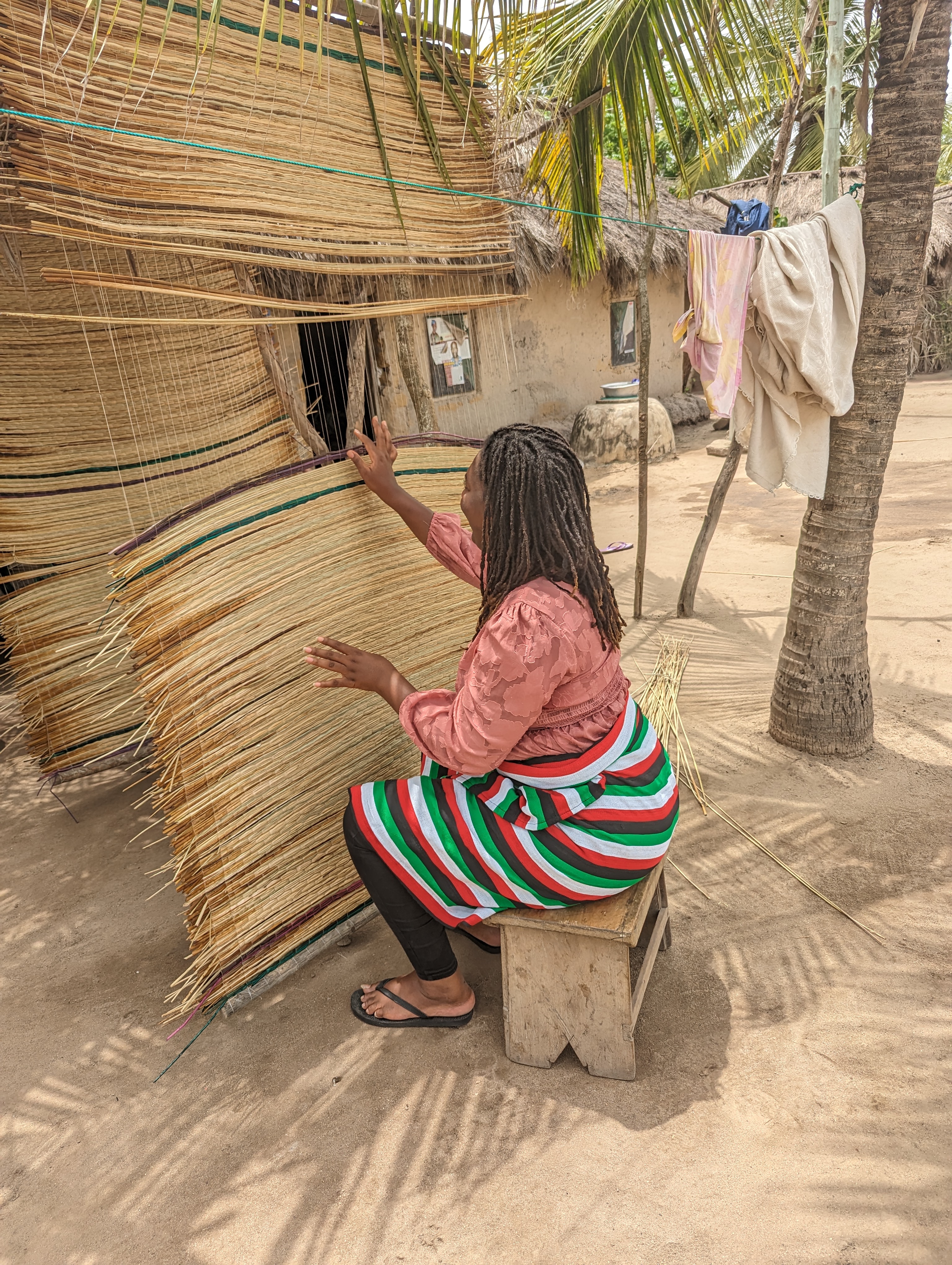 1st prize – Amelia Amemate (Dela)– PhD candidate, Centre for Gender Studies.  "Threads of Survival".