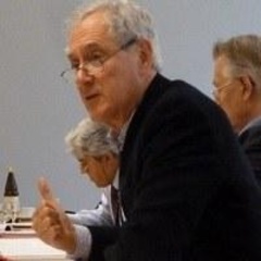 Dr Geoffrey Edwards