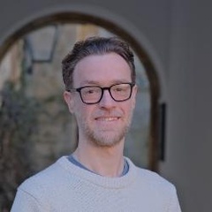Dr James Wood