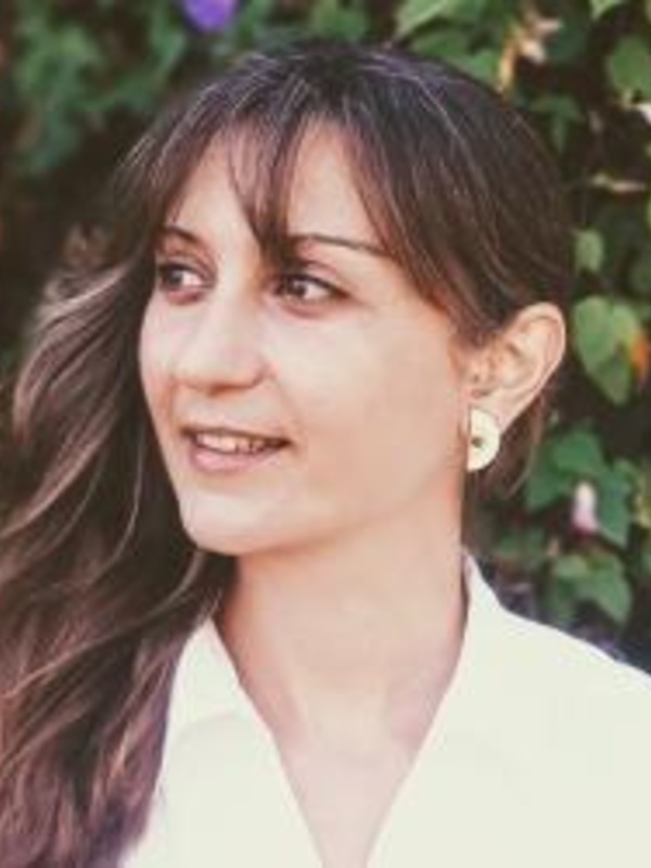Dr Ekin Kurtiç