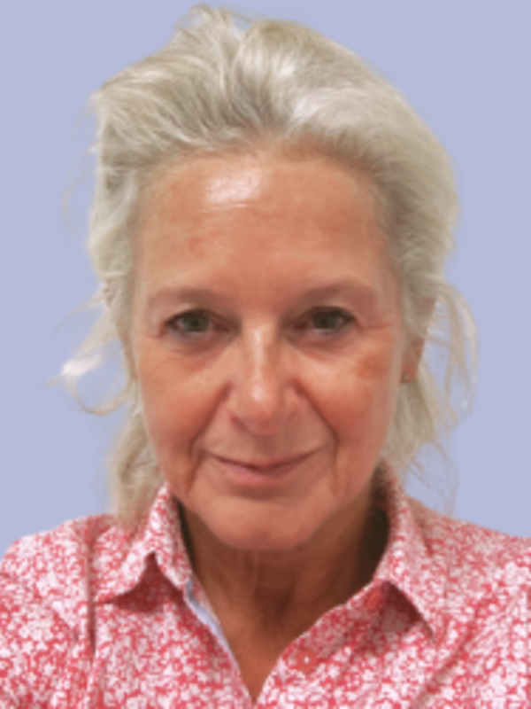 Helen Reynolds