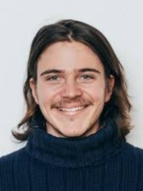  Simon Weisser
