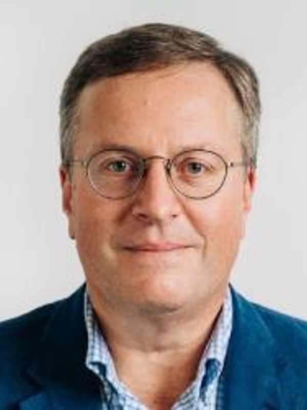 Dr Tomas Larsson