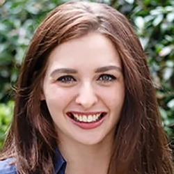 Molly Kiniry headshot